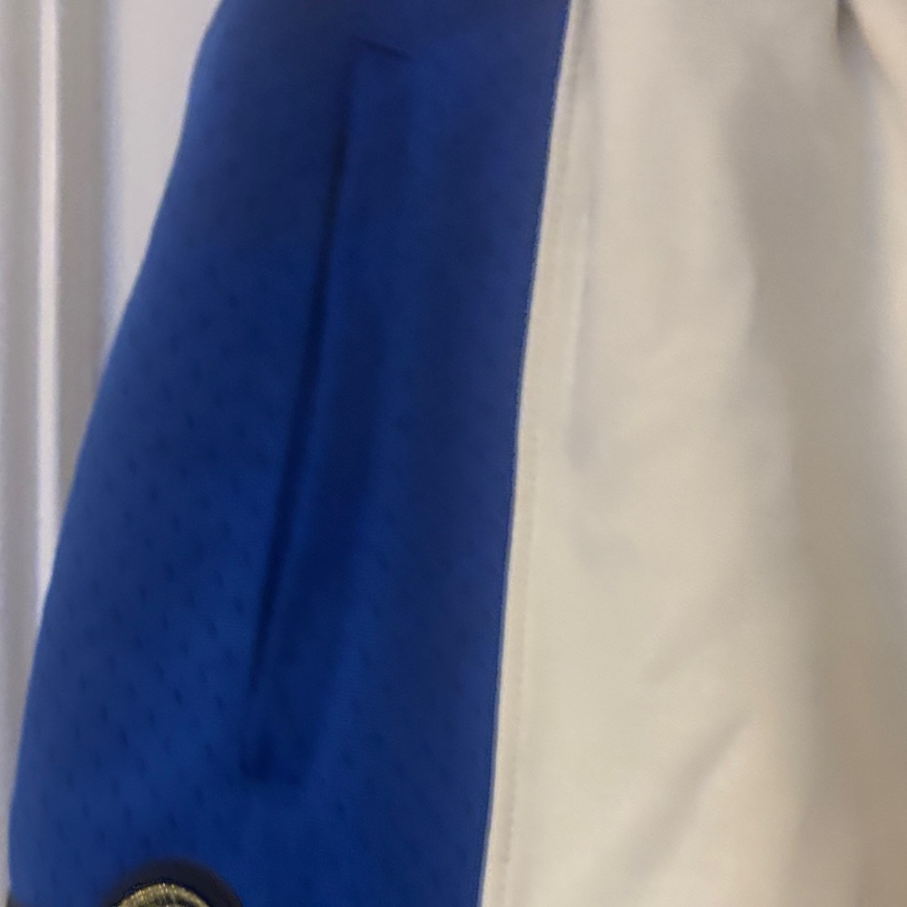 NBA NY knicks Shorts in Cream and Blue - Picture 9 of 14